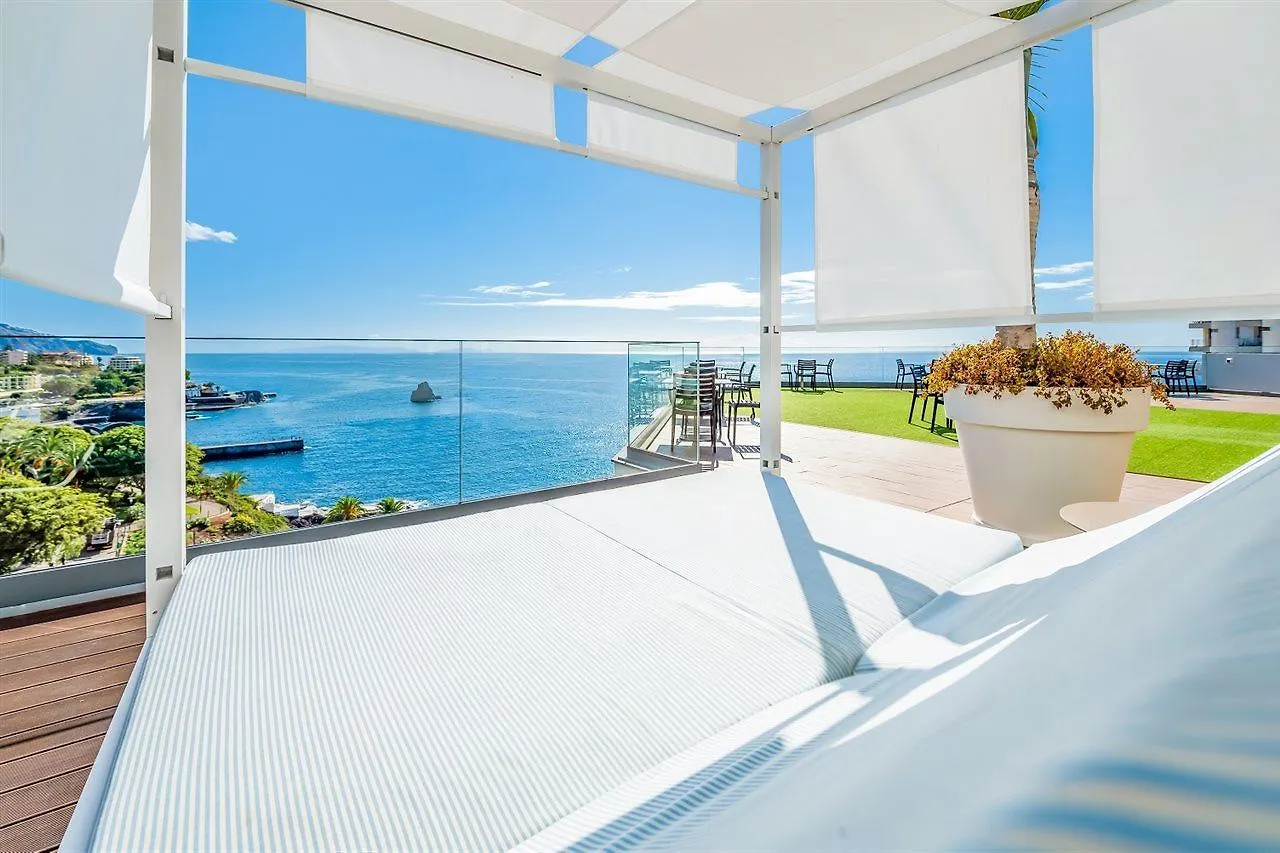 Hotel Baia Azul Funchal