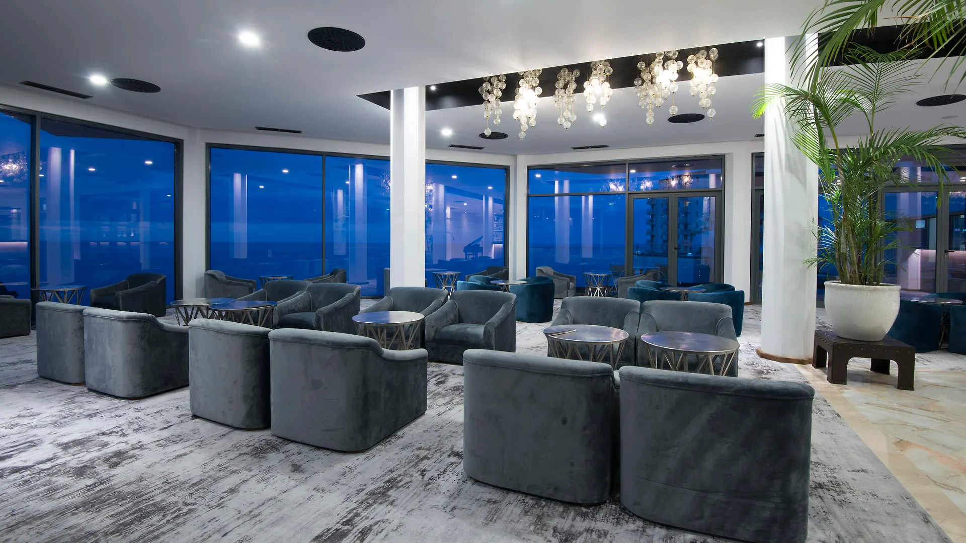 Hotel Baia Azul Funchal
