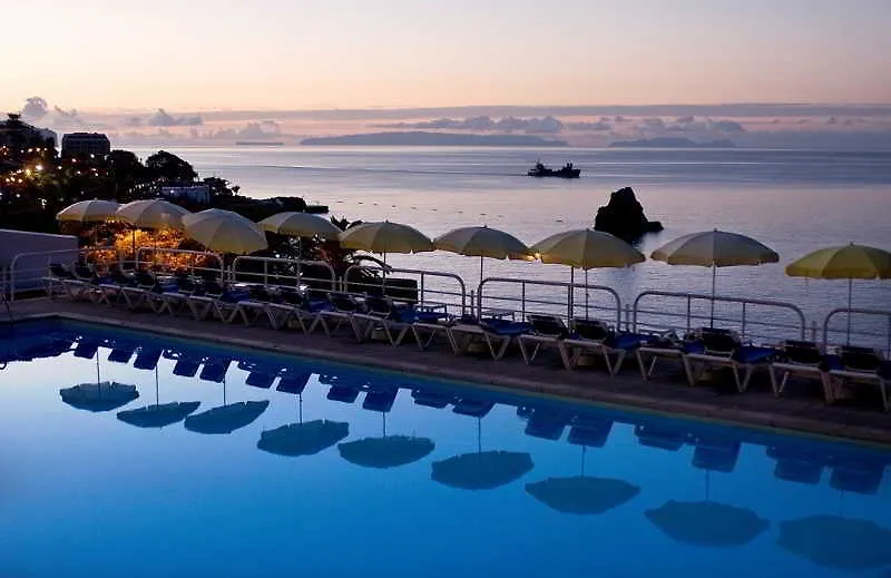Hotel Baia Azul Funchal  4*, Funchal (Madeira)